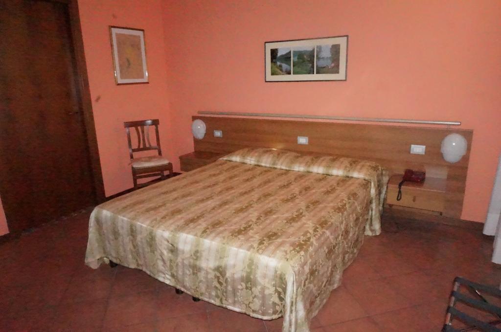 Hotel Cavour Verona Phòng bức ảnh