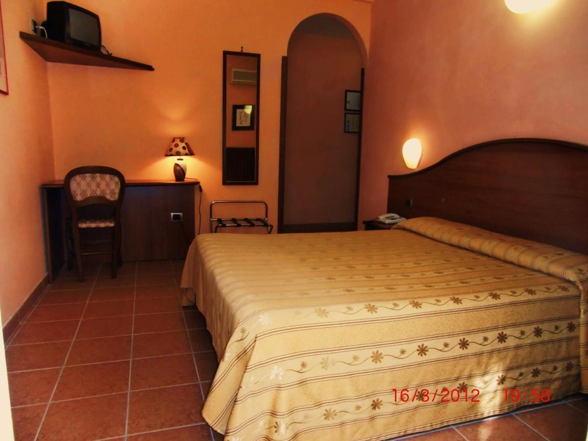 Hotel Cavour Verona Phòng bức ảnh